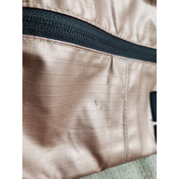 Supreme The North Face Metallic Rose Gold Roo II Lumbar Pack 100% Authentic SS13 - Picture 14 of 14